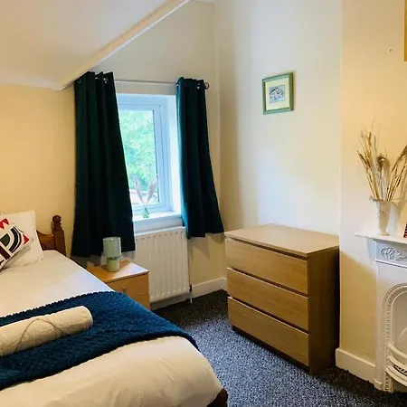 Appartement Families And Contractors Free Off Road Parking à Huntingdon Extérieur photo